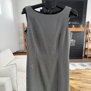 Tahari Arthur S. Levine sleeveless black and white sheath dress